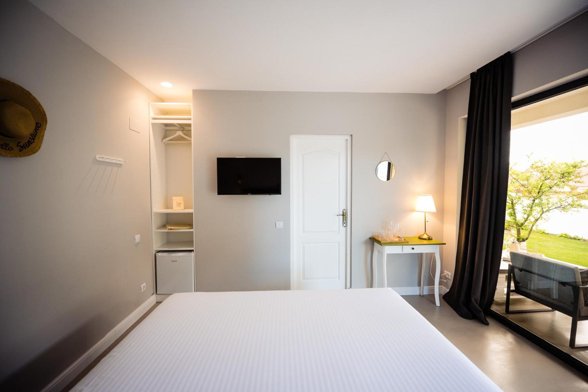 Hotel NB Boutique à Tuzla Extérieur photo